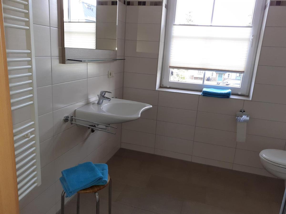 - August-bebel-str. 19 Apartment *
